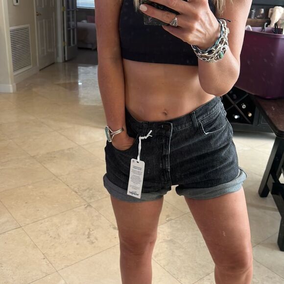 NWT 👖 HIGH RISE FESTIVAL SHORT IN SHADOWS Cut Your Length Bermuda - Picture 5 of 5